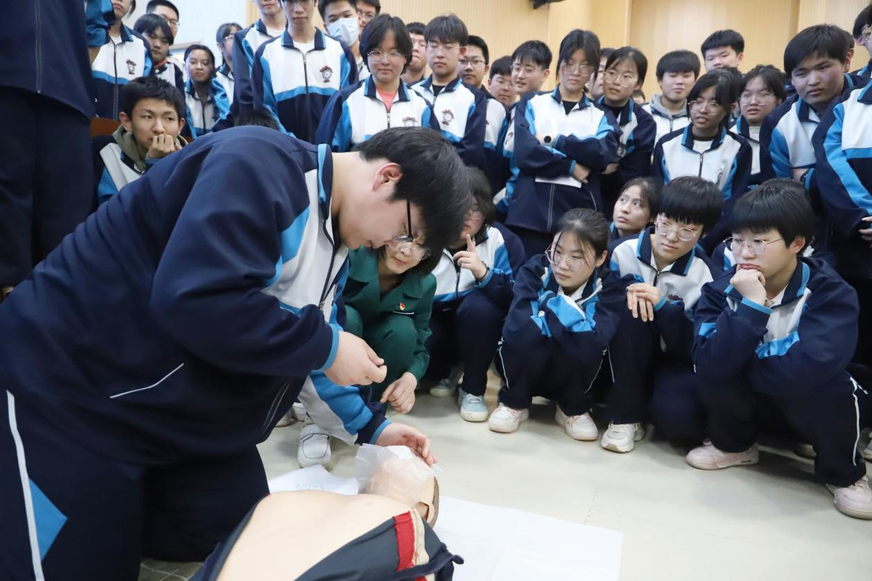 河北青县：急救知识进校园 守护生命伴成长_fororder_图片 3