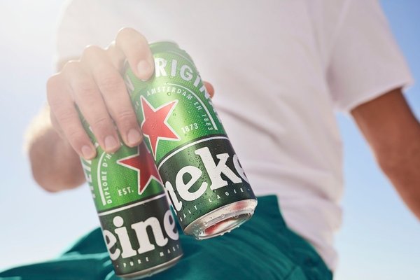 喜力啤酒焕然升级新包装 尽显高端啤酒“星”形象