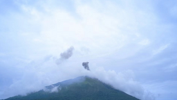 印尼勒沃托洛火山噴發 火山灰柱高度達300米_fororder_20240421145324962