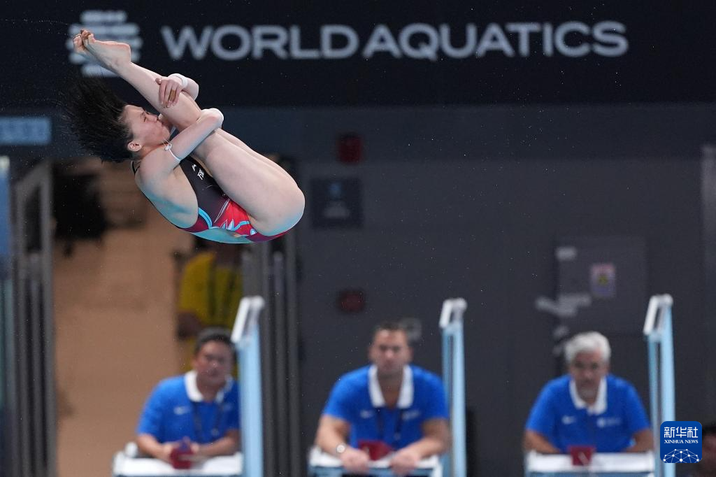跳水世界杯总决赛:陈芋汐,全红婵包揽女子10米台冠亚军