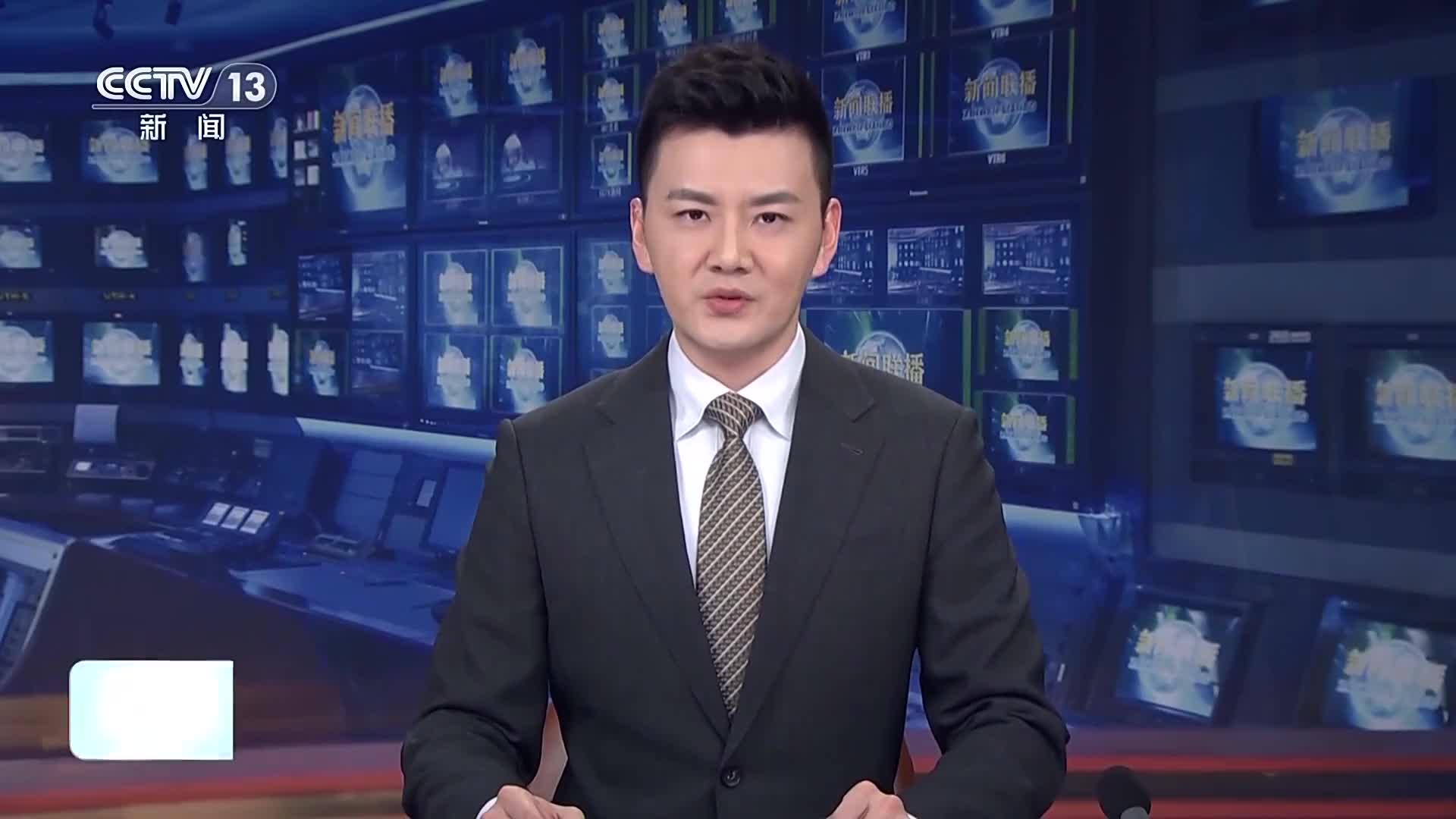 从踏访学校,企业,到调研历史文化街区,乡村,从接见驻长沙部队上校以上