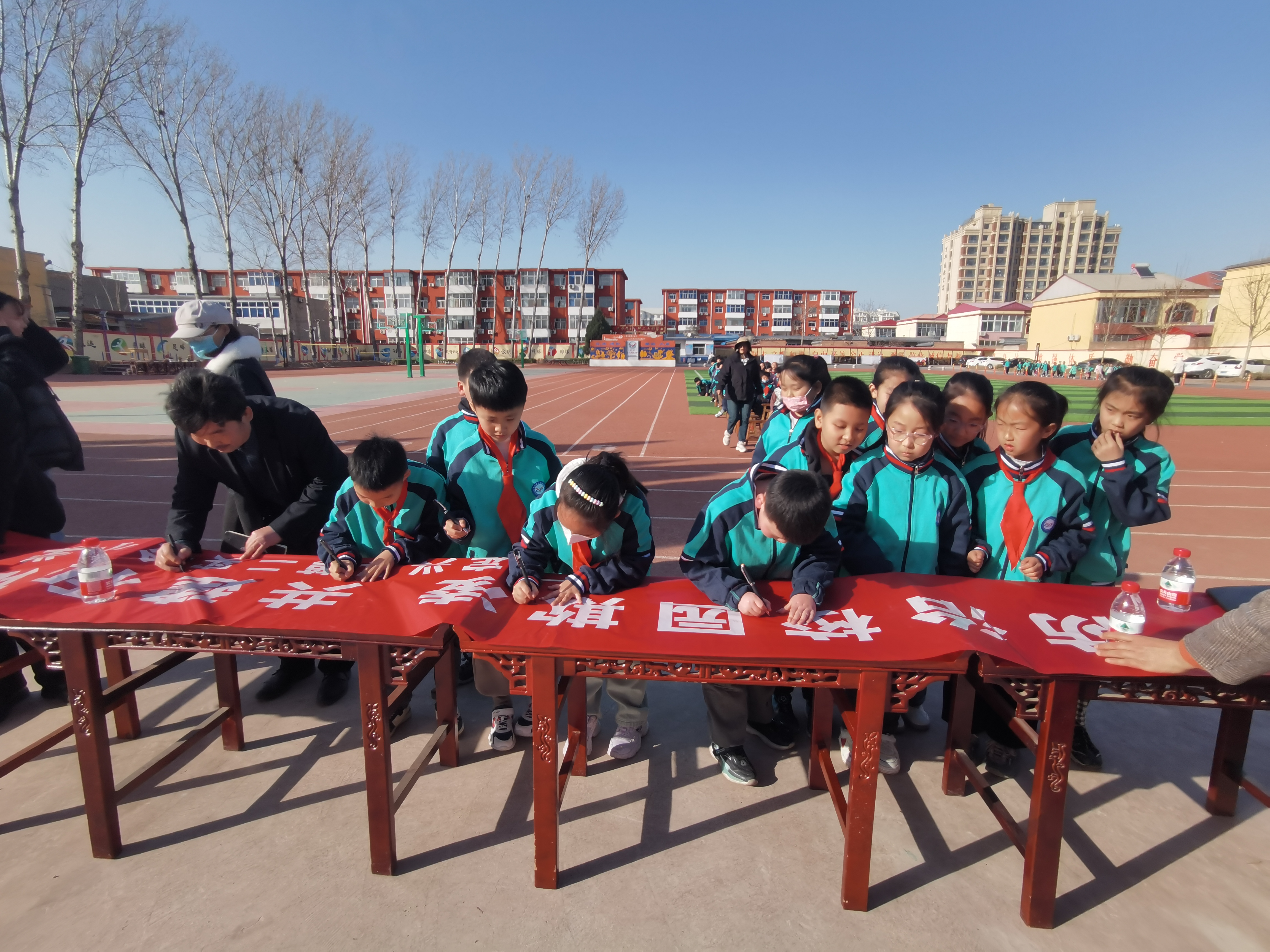 河北定兴：法治宣讲进校园 守护“少年的你”_fororder_004