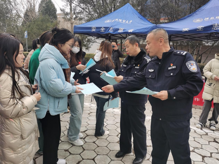 石家莊市新華區:講好開學第一課 法治安全進校園_fororder_圖片 2