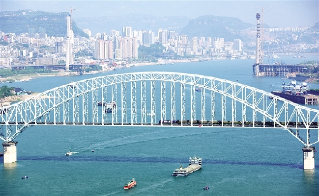 重庆万州：桥有千张面孔 城有万种风情