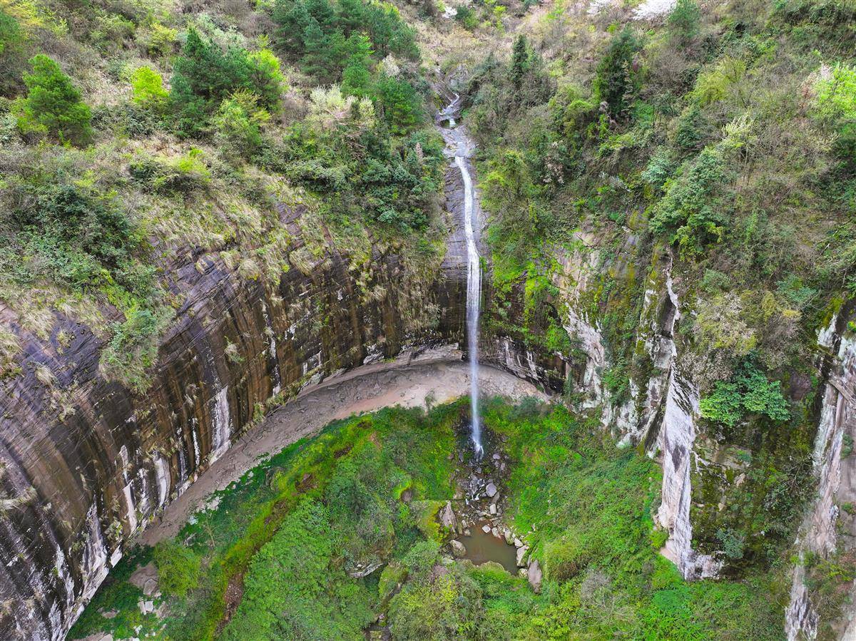 天坑、峡谷、古生物化石 湖北发现一批珍贵旅游资源