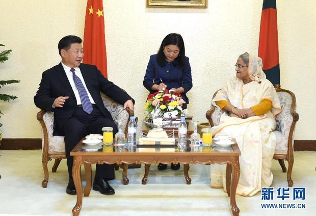 习近平同孟加拉国总理哈西娜举行会谈