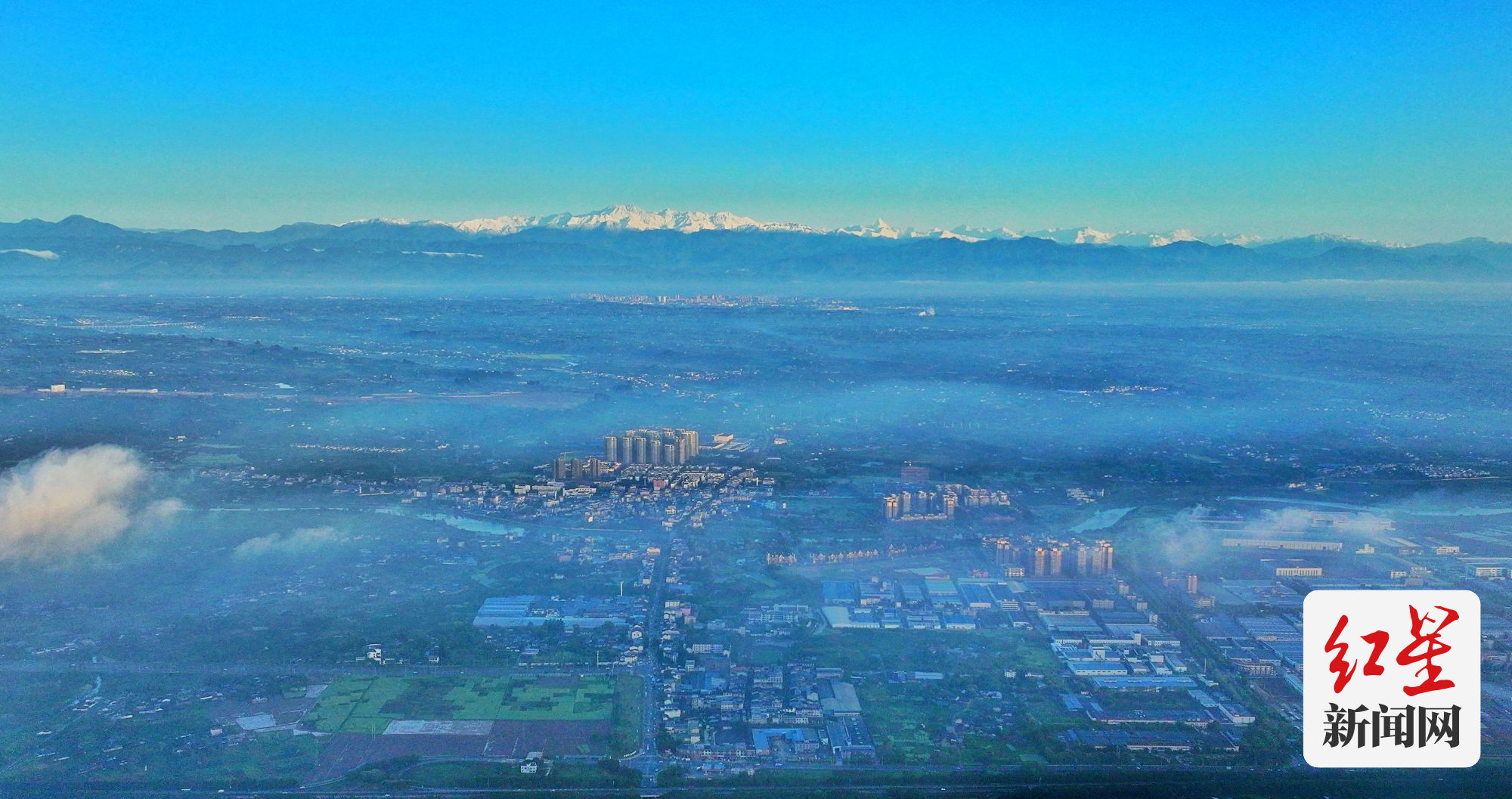 （转载）暖阳回归 在蒲江长秋山遥望雪山