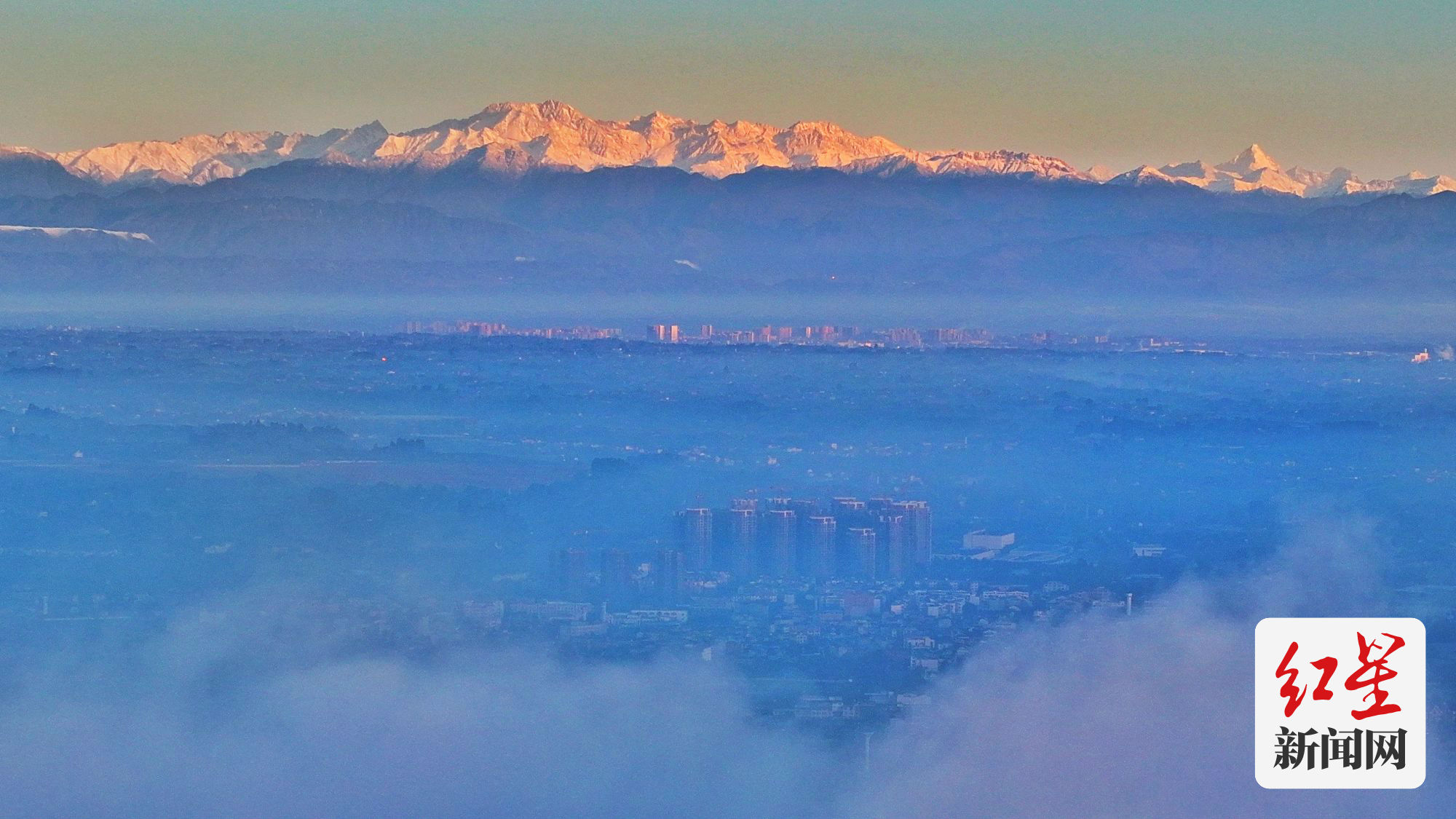 （转载）暖阳回归 在蒲江长秋山遥望雪山