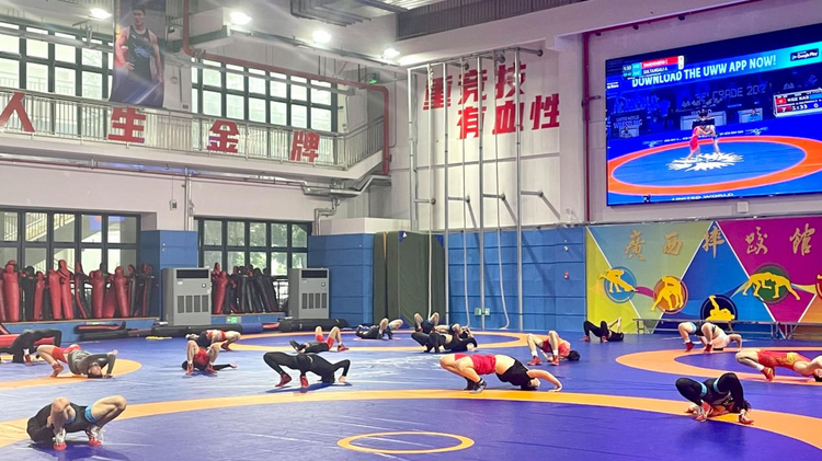 广西摔跤运动员积极备战第十五届全运会_fororder_图片7