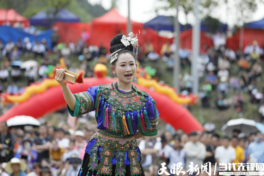 黎平“摔跤节：节日里盛开的民族团结之花