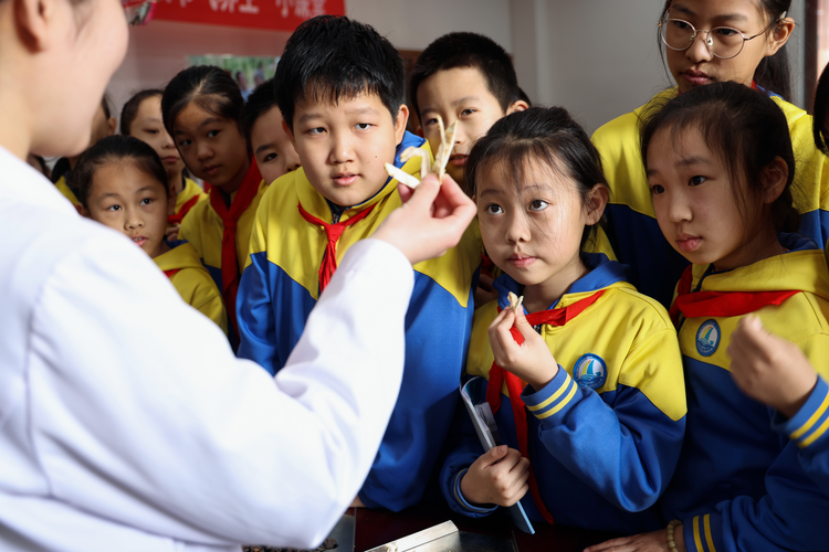 沧州运河区：传承中医文化 弘扬中华国粹_fororder_图片 2