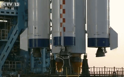 火箭发射瞬间动图