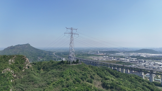 大咖来“道”：“先行官”的“先锋范”——知名网络人士走进国网镇江供电公司举办_fororder_WechatIMG18_副本