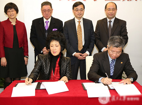 818“香港四大家族”豪門兒媳有才有貌