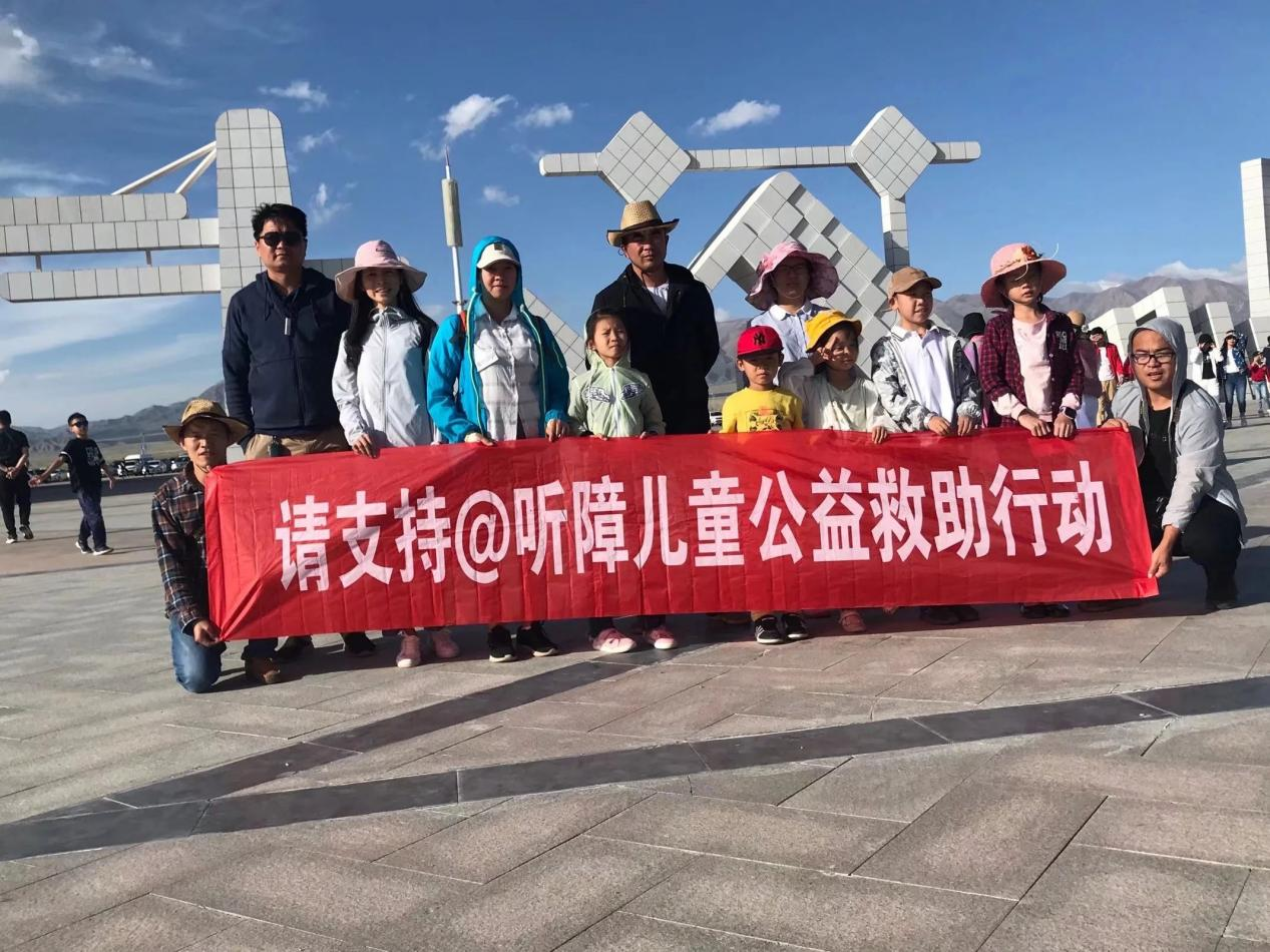 流暢英文對話國外網友！新時代好少年姐弟同心講好中國故事_fororder_圖片11