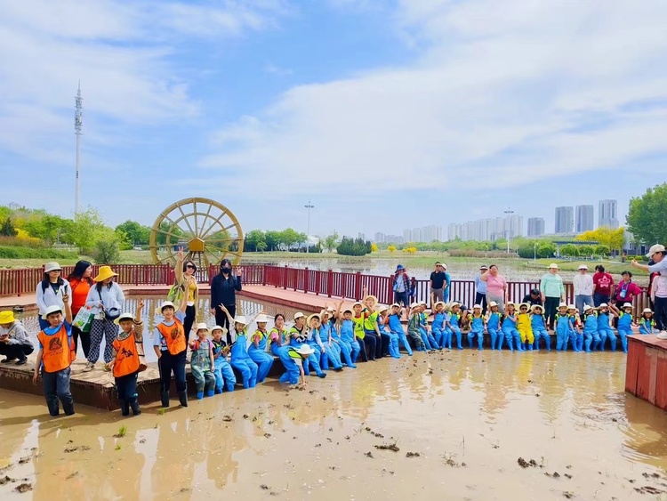 天津市津南区小站镇：“五一”小长假 研学游掀热潮_fororder_2