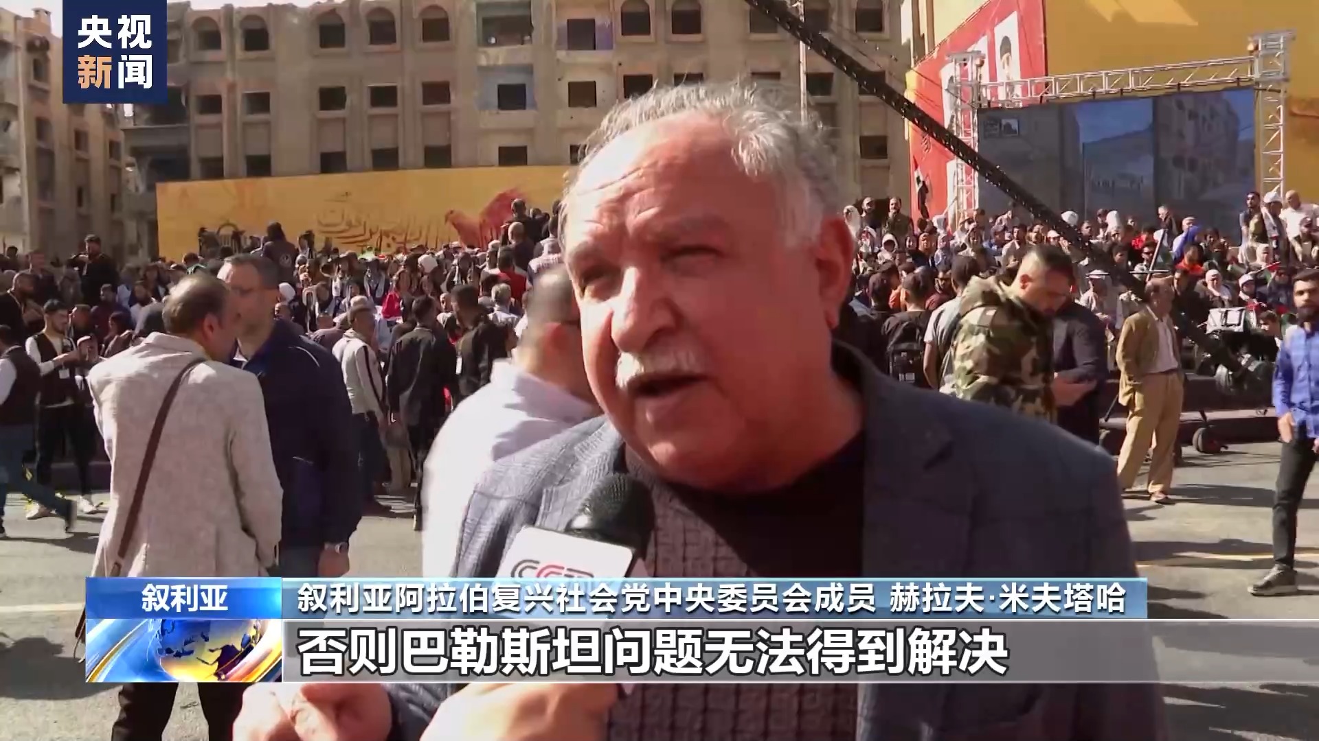 叙利亚境内巴勒斯坦武装派别举行大规模游行