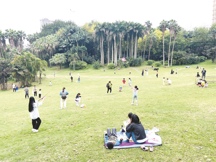 國風賞花、“打野”、城市逛吃成為新玩法 清明假期南寧景區門票訂單增長278%