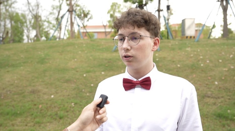 这个名为“伯乐”的德国中学为什么有中文合唱团？