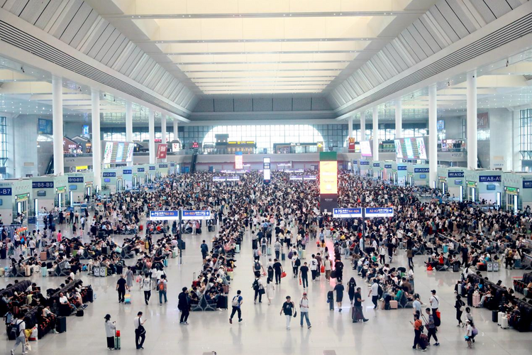 清明假期广西累计发送旅客超394.34万人次_fororder_图片1