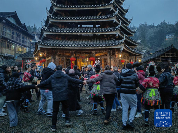 跨山越海 法國青年與貴州“村超”“雙向奔赴”