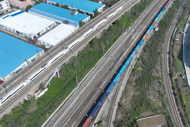 合肥發運中歐班列突破4000列_fororder_4000列發出(攝影:章可為)