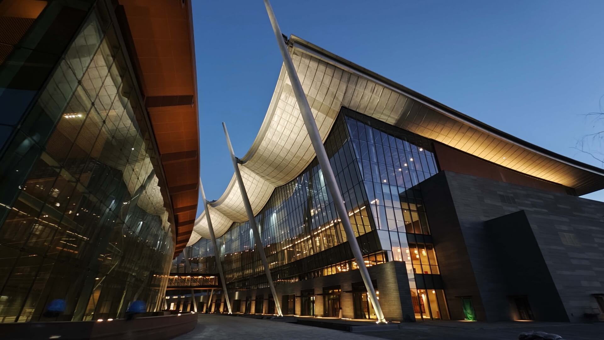 外媒记者团打卡北京城市副中心 感受科技与人文联动之美_fororder_s6589630cd3870