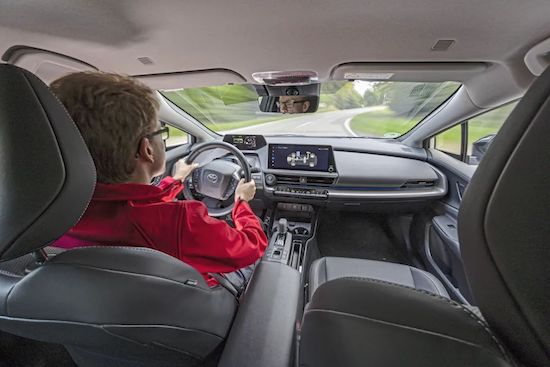 楔形車身、插電混動:試駕豐田普銳斯_fororder_image002