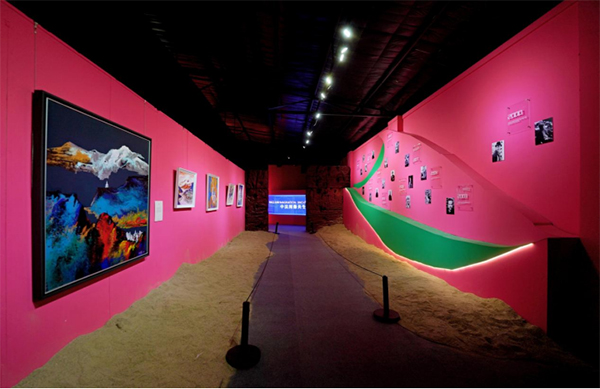 多元艺术融合绽放 中法图像共生艺术展在成都开幕