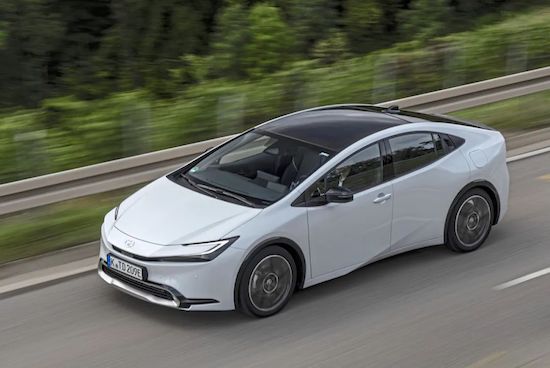 楔形車身、插電混動:試駕豐田普銳斯_fororder_image004