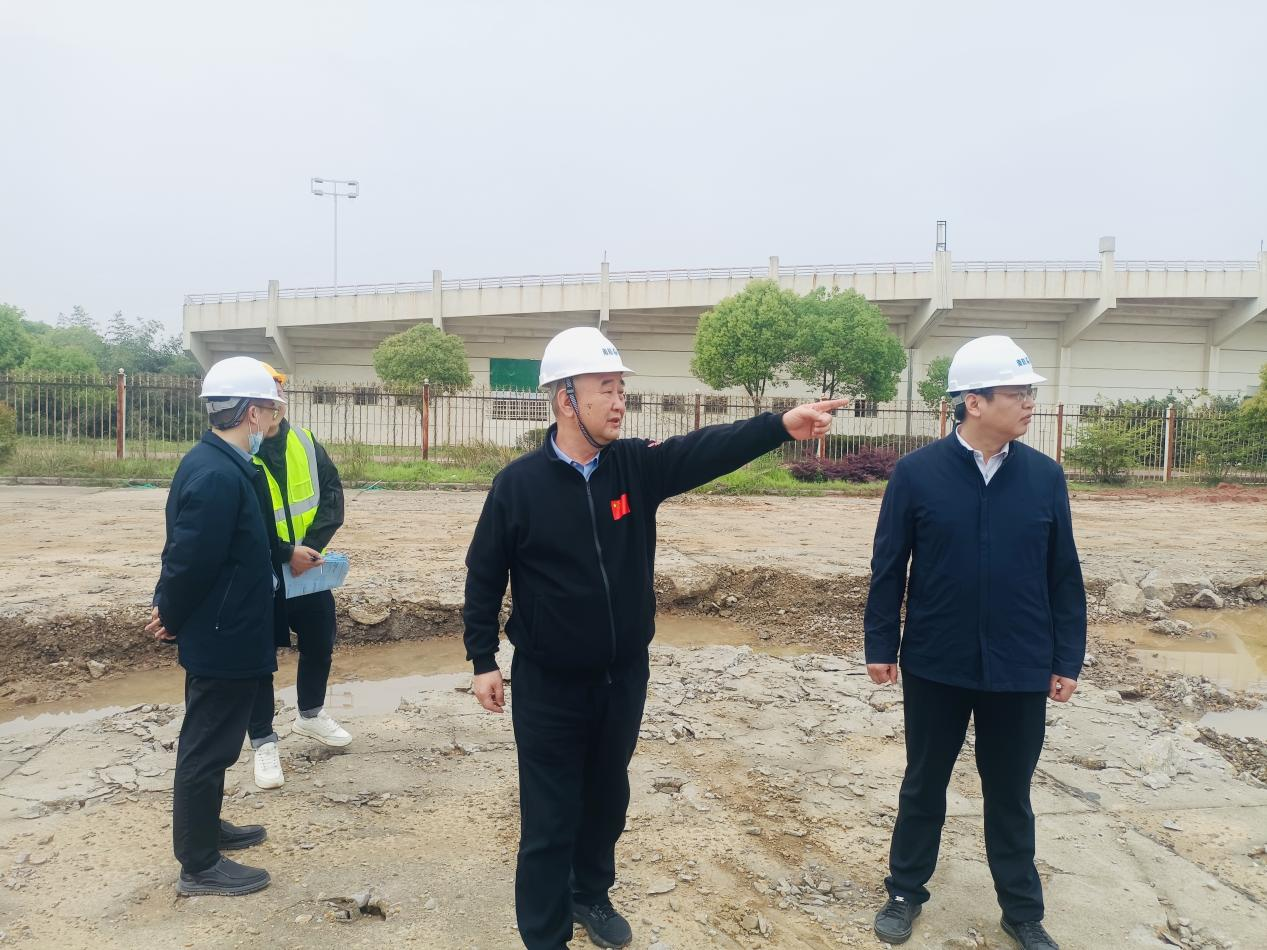 南昌航空大学校领导调研学校基建工作_fororder_图片10
