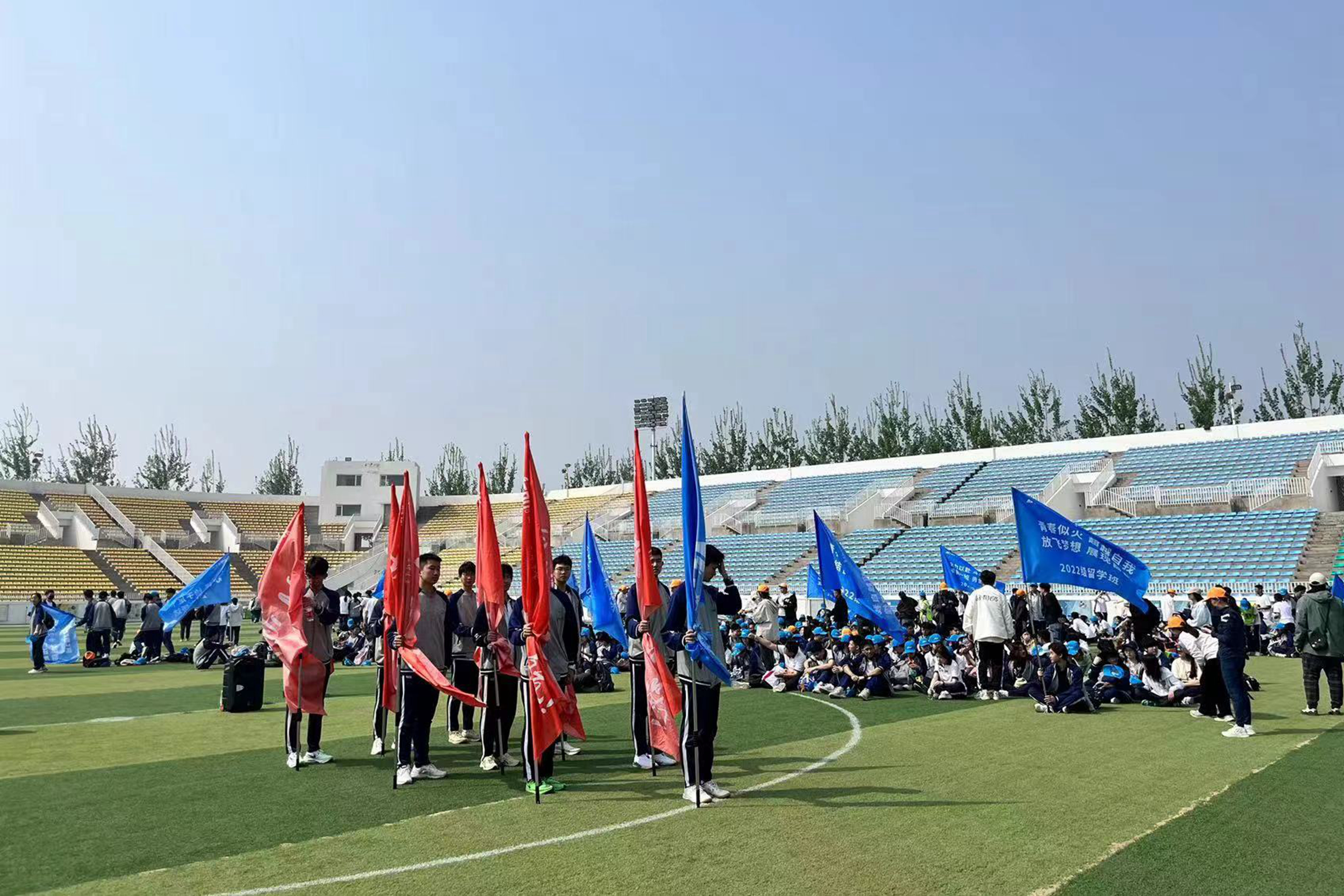 图片默认标题_fororder_学生们在好梦林水开展研学活动。赵琪摄