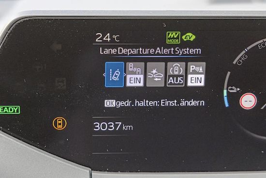 楔形車身、插電混動:試駕豐田普銳斯_fororder_image003