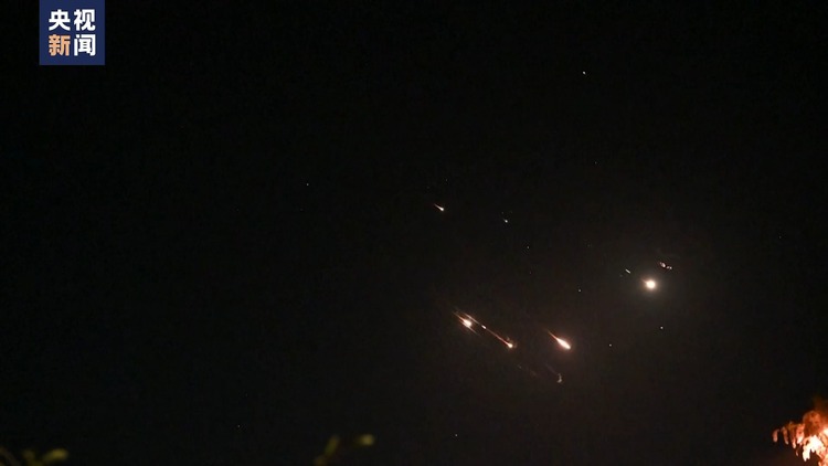 专家分析丨伊朗对以色列的打击行动有明显象征性和展示性