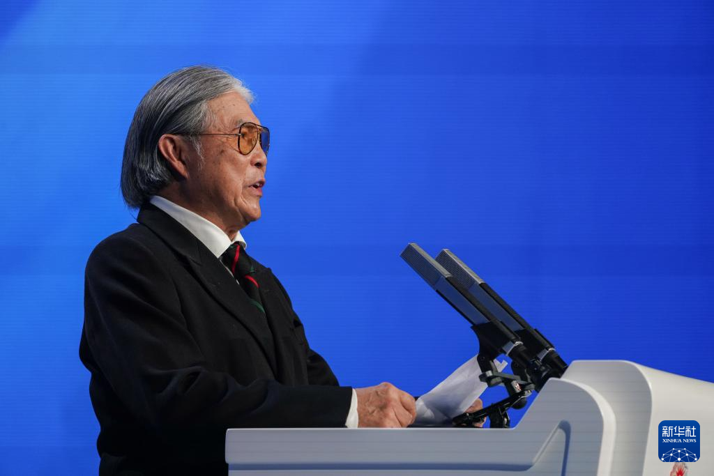 69694月13日,亚奥理事会副主席,协调委员会主席霍震霆在活动现场