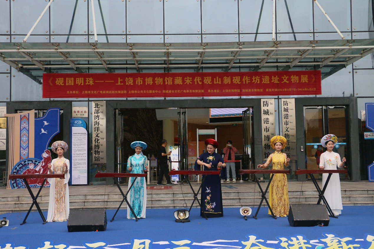 潮起三月三广西防城港多彩活动氛围浓市民游客共享民俗文化大餐庆三月