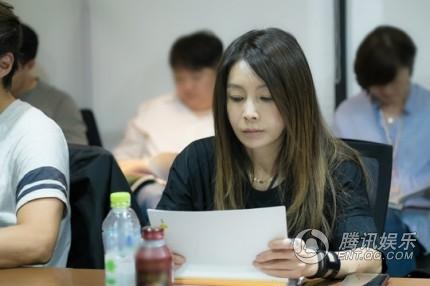李敏鎬全智賢素顏討論新劇《藍色海洋的傳説》_娛樂_騰訊網