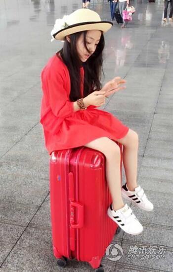 組圖：白蛇傳小戲骨演技秒殺成人 穿私服這麼萌_娛樂_騰訊網