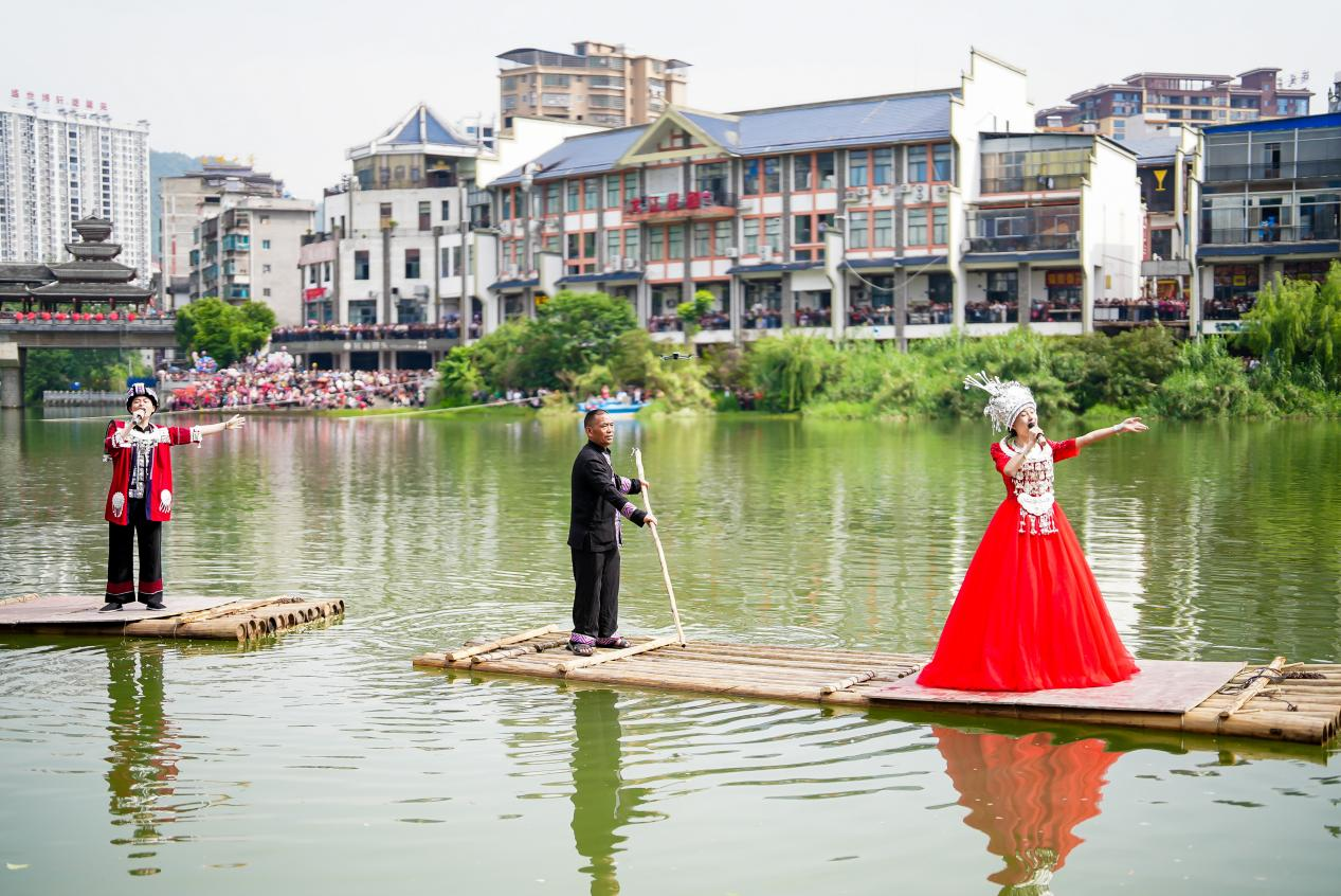 湖南綏寧歡度苗族四月八姑娘節 共享文化盛宴_fororder_圖片10