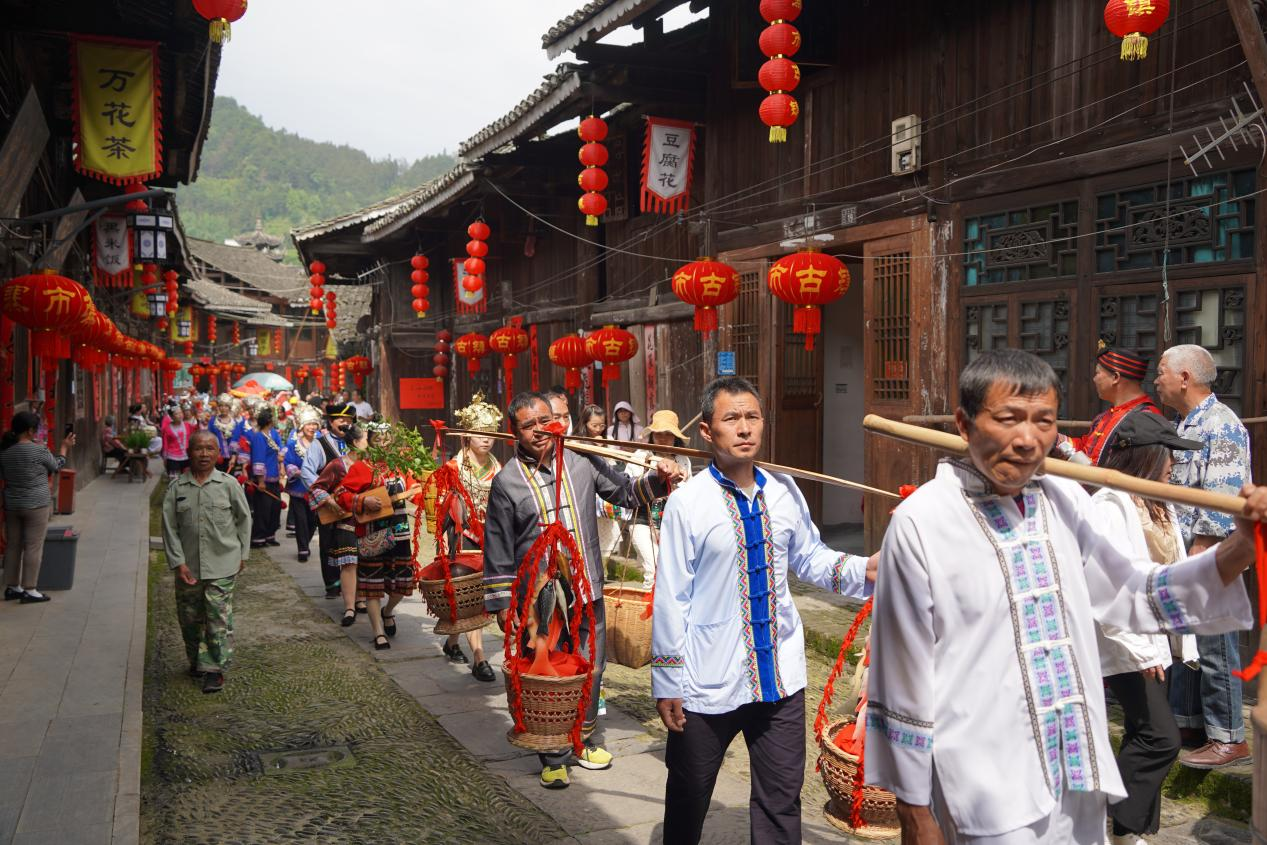 湖南綏寧歡度苗族四月八姑娘節 共享文化盛宴_fororder_圖片12