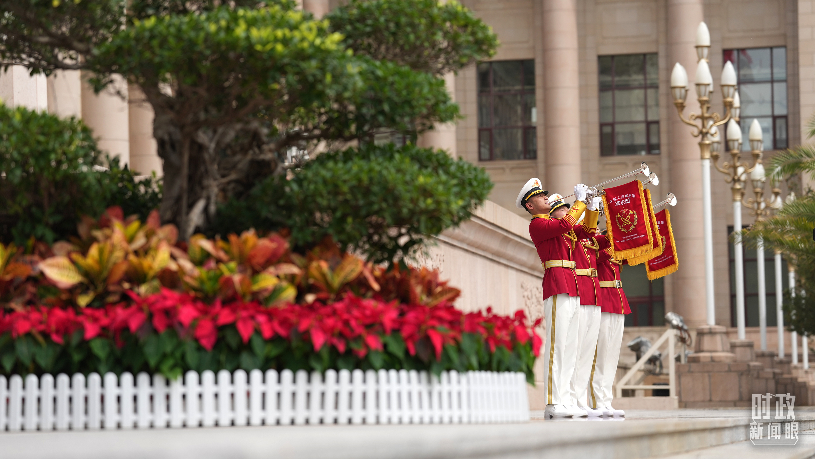 时政新闻眼丨中俄元首再次会晤，传递哪些重要信息？