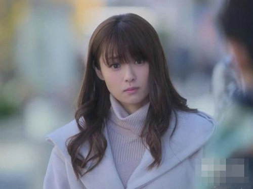 揭荧屏胶原蛋白脸女神:宋慧乔甩饼脸 张雨绮超美