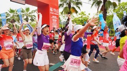 受雷雨天氣影響 2024南寧嘹啰歌鄉女子半程馬拉松比賽緊急熔斷