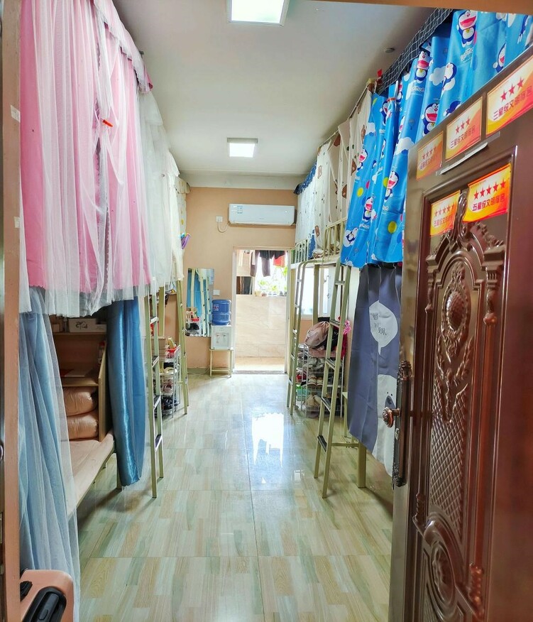 贵州黔南经济学院:加强五个“建设” 以文化人、以美育人_fororder_2