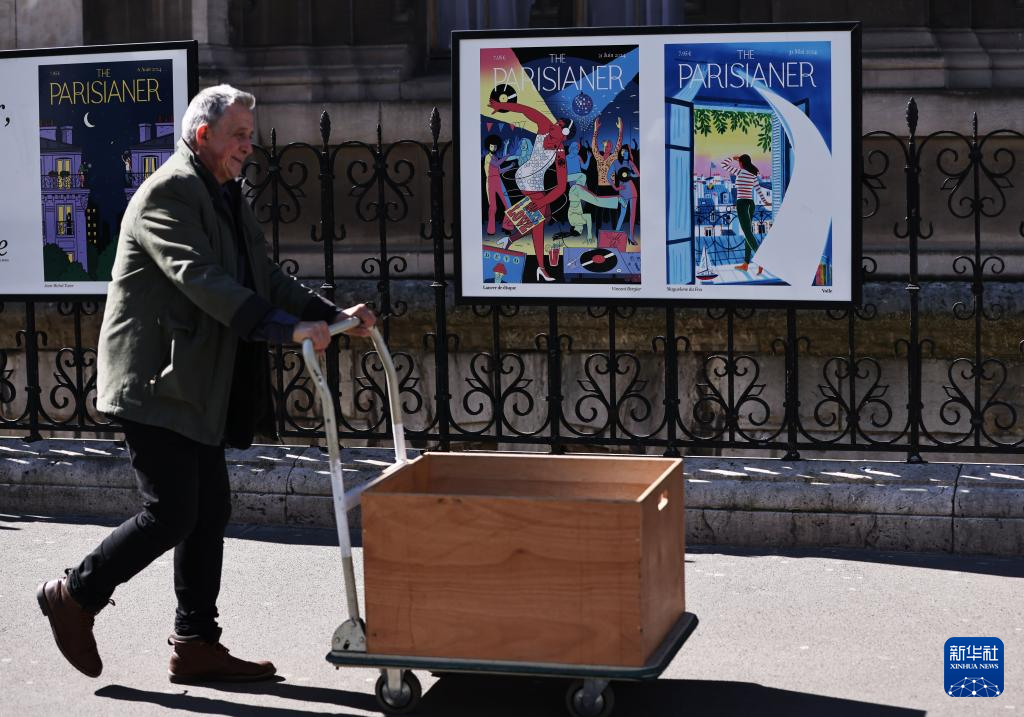 “巴黎城里的体育运动”主题海报展亮相街头