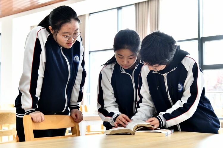 河北定興：閱享好時光 書香滿校園_fororder_002