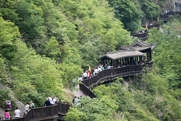 广元市朝天区获评“中国最佳生态康养旅游名区”_fororder_明月峡景区