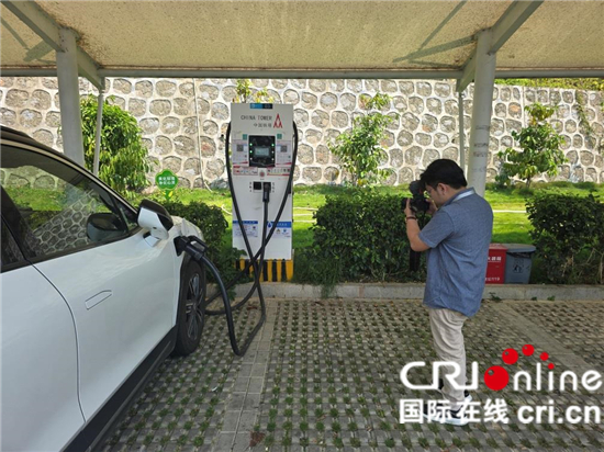 东盟媒体人：东盟消费者欢迎中国新能源车_fororder_c8ea46652a1642edbece99144bcbf8f8