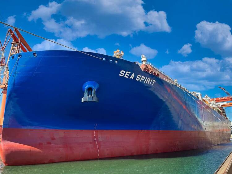 大連造世界最主流船型LNG運輸船下水