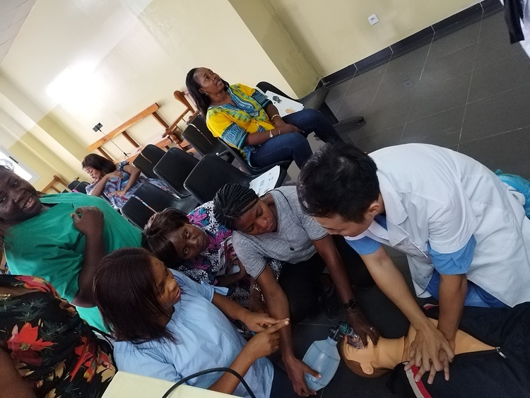 资讯有故事丨中国医疗队：为赤道几内亚患者带来健康和希望